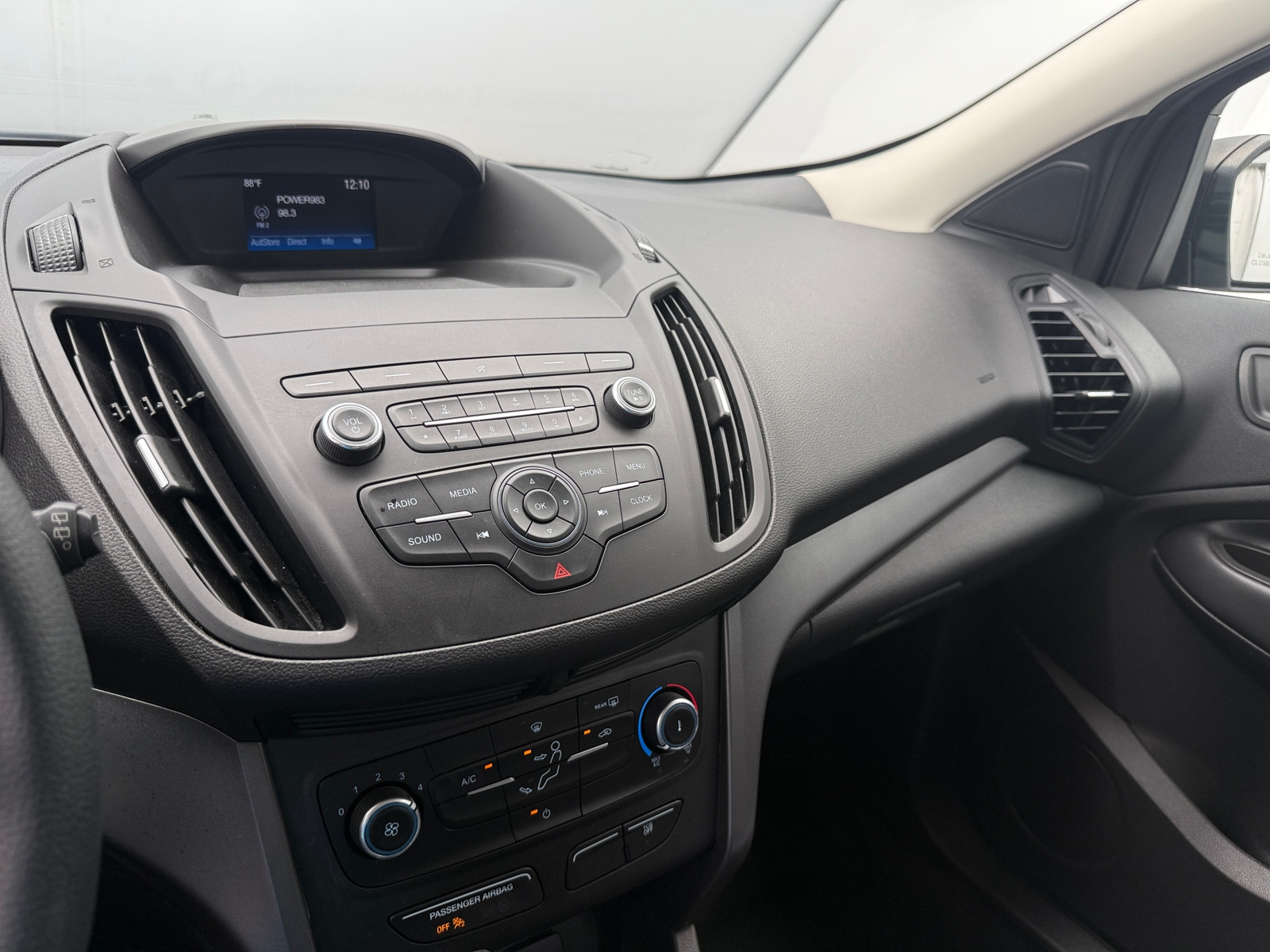 Thumbnail: 2019 Ford Escape - 4