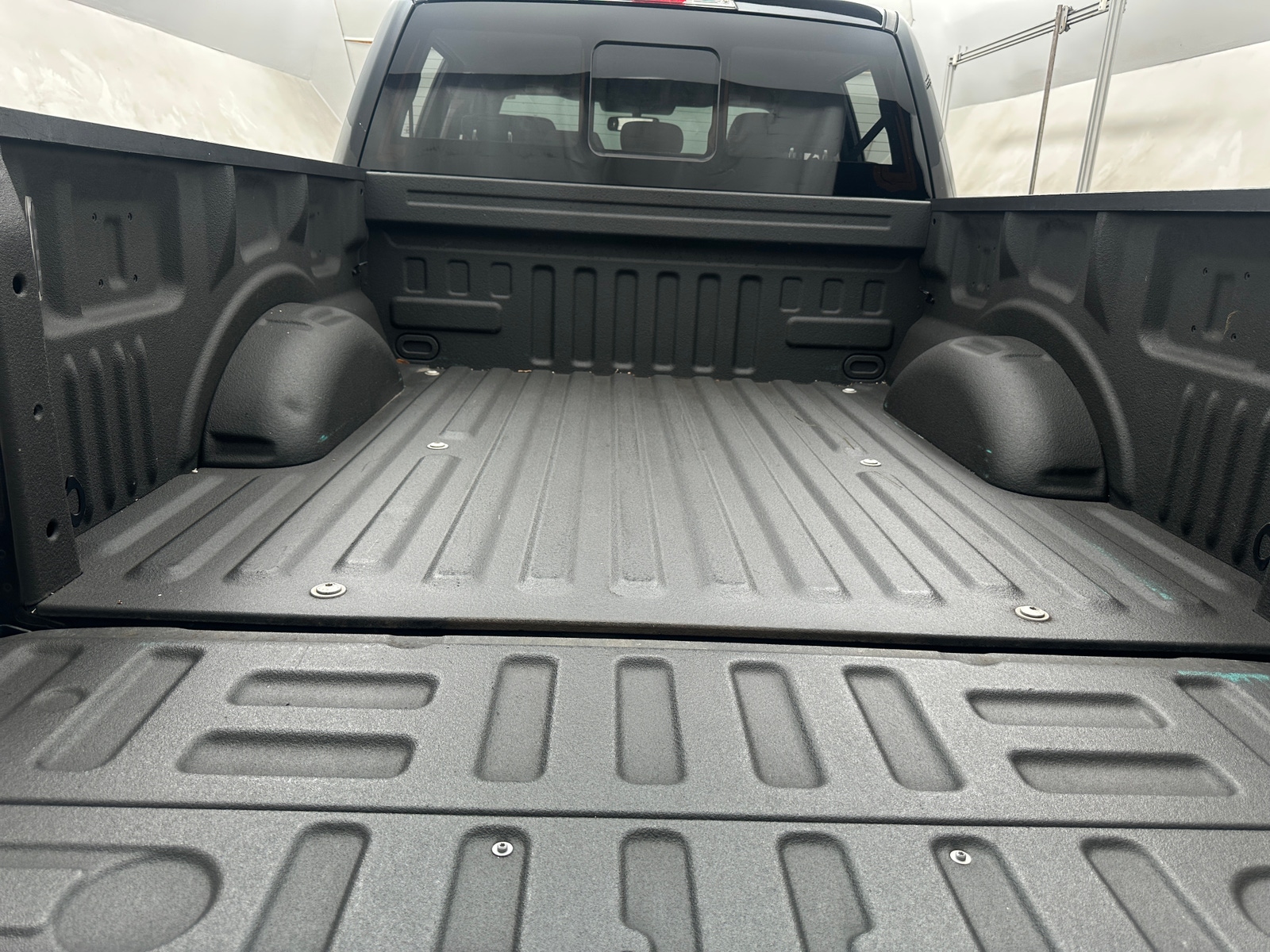 Thumbnail: 2018 Ford Econoline - 7