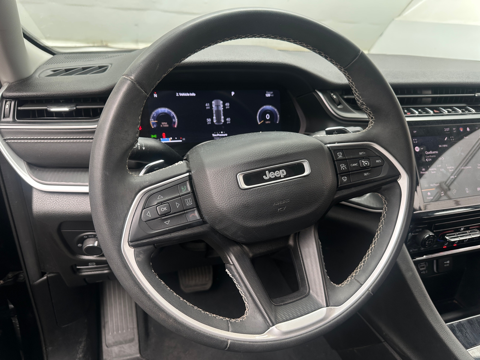 Thumbnail: 2023 Jeep Grand Cherokee - 5