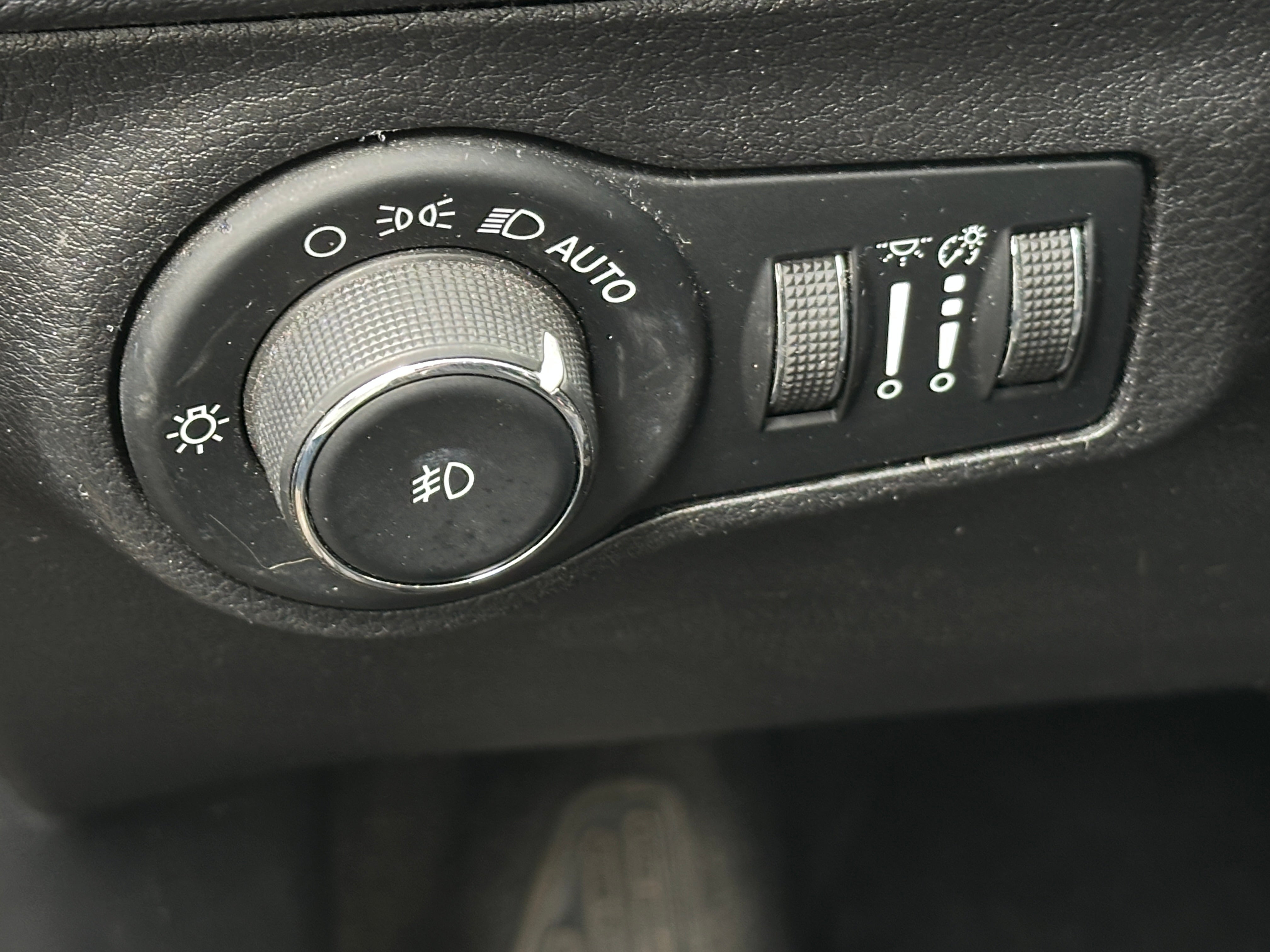Used 2020 Jeep Compass Trailhawk with VIN 3C4NJDDB2LT118578 for sale in South Chesterfield, VA