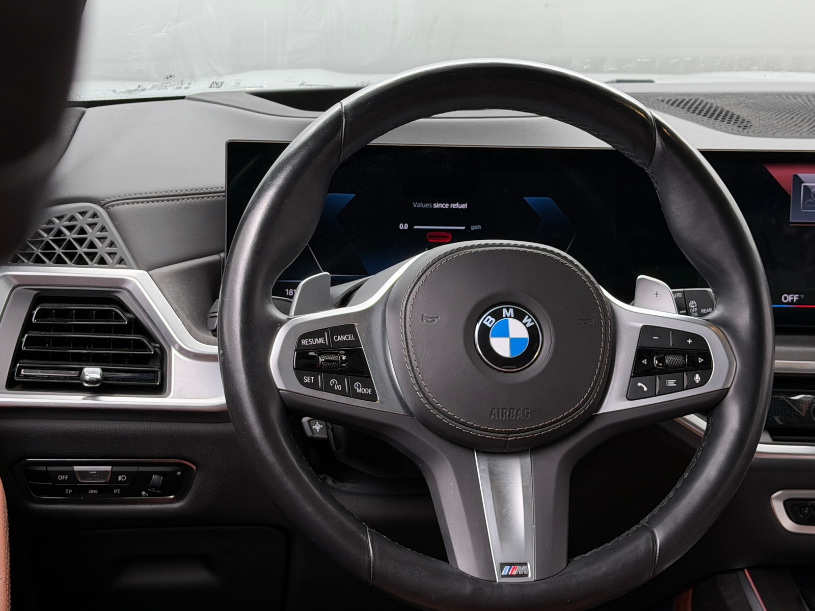 Thumbnail: 2023 BMW X7 - 4
