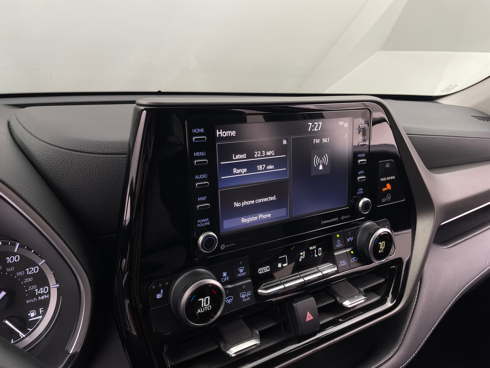 Thumbnail: 2021 Toyota Highlander - 3