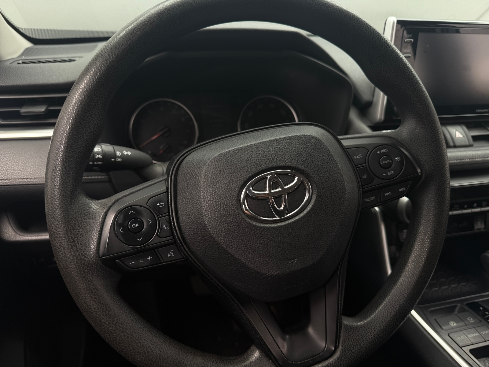 Thumbnail: 2019 Toyota RAV4 - 5