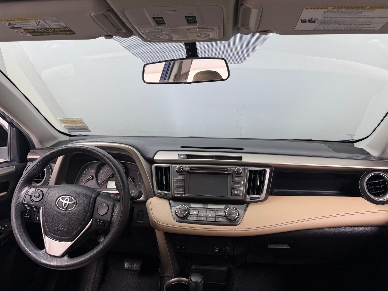 Thumbnail: 2015 Toyota RAV4 - 3