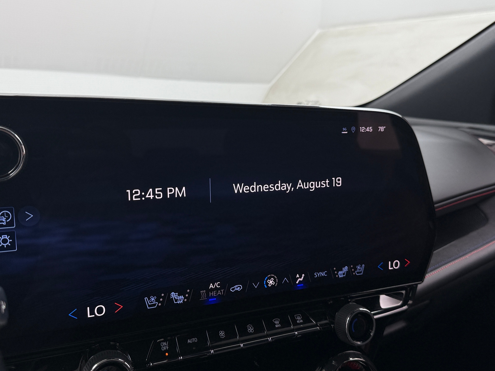 Thumbnail: 2024 Chevrolet Blazer EV - 3