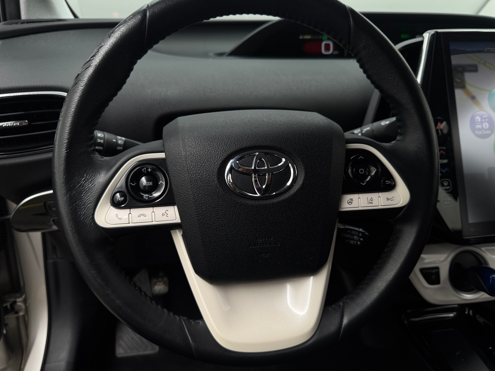 Thumbnail: 2017 Toyota Prius Prime - 5