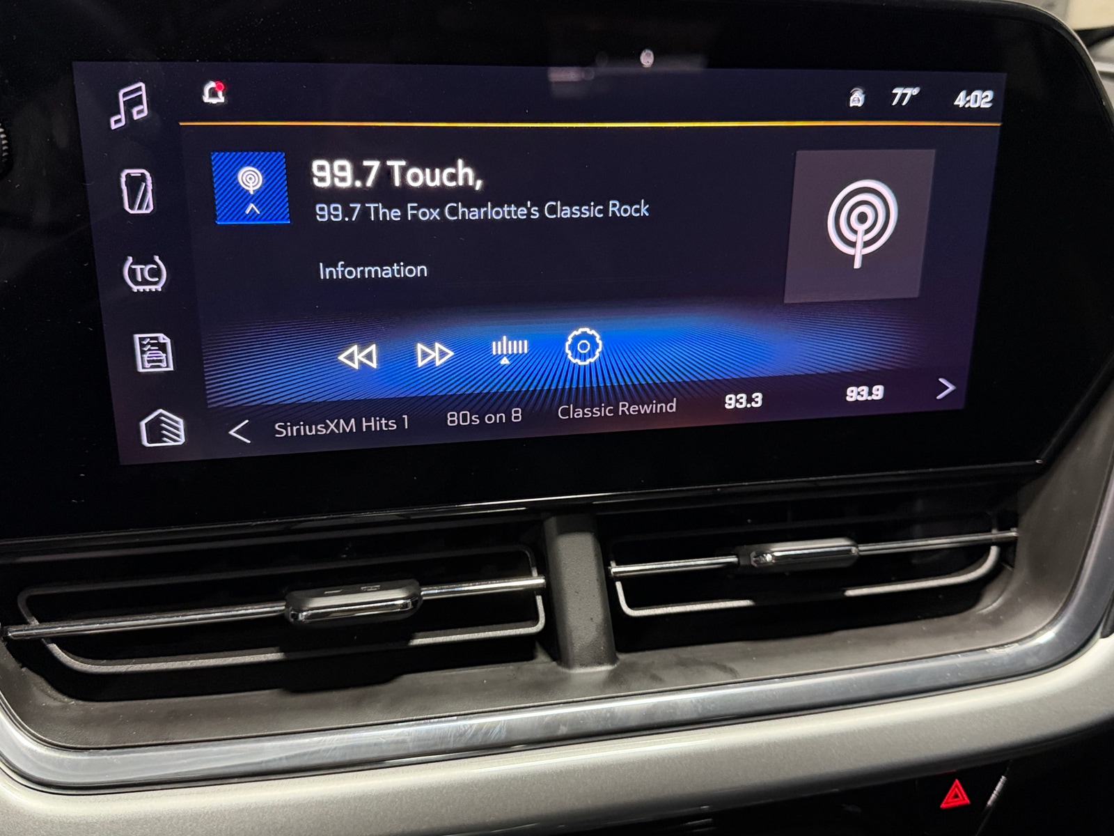 Thumbnail: 2026 Chevrolet Trax - 3