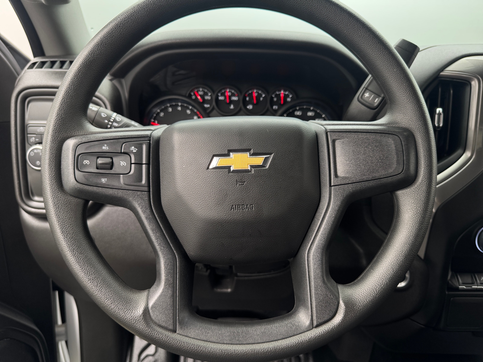 Thumbnail: 2025 Chevrolet Silverado 1500 - 5