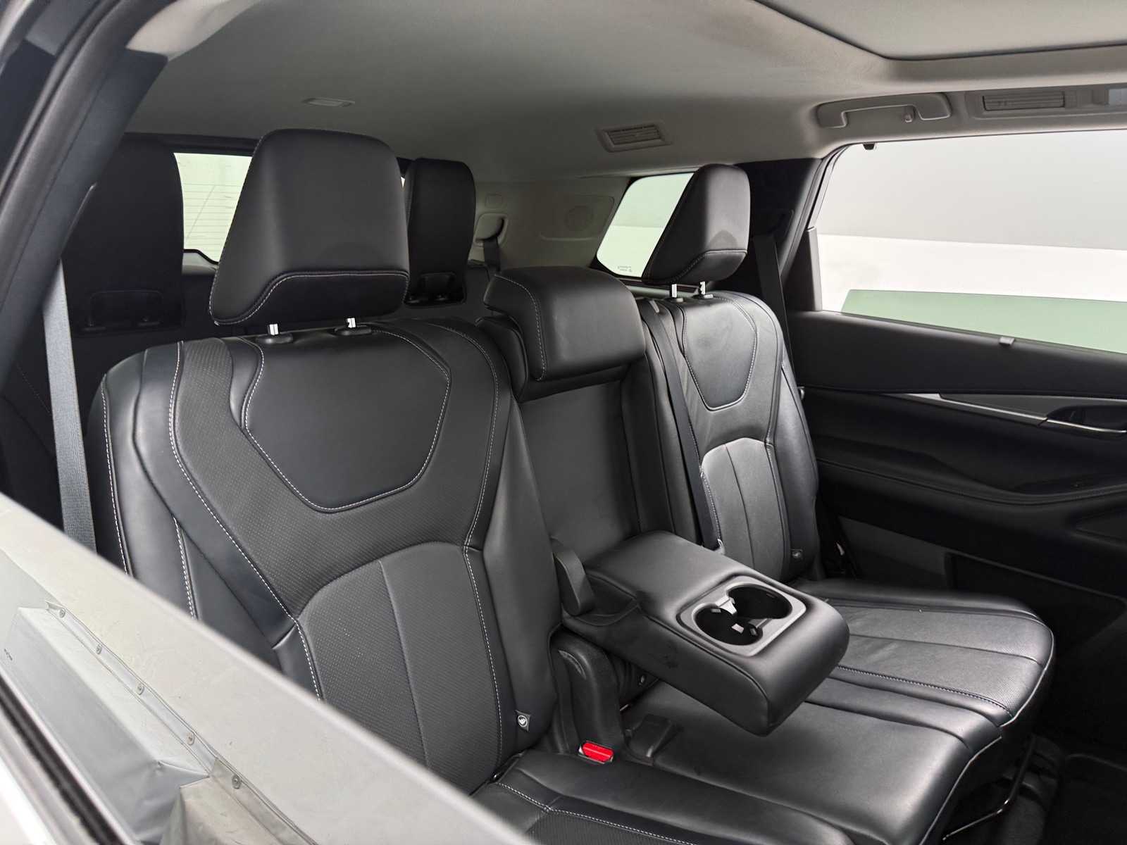 Thumbnail: 2023 INFINITI QX60 - 5