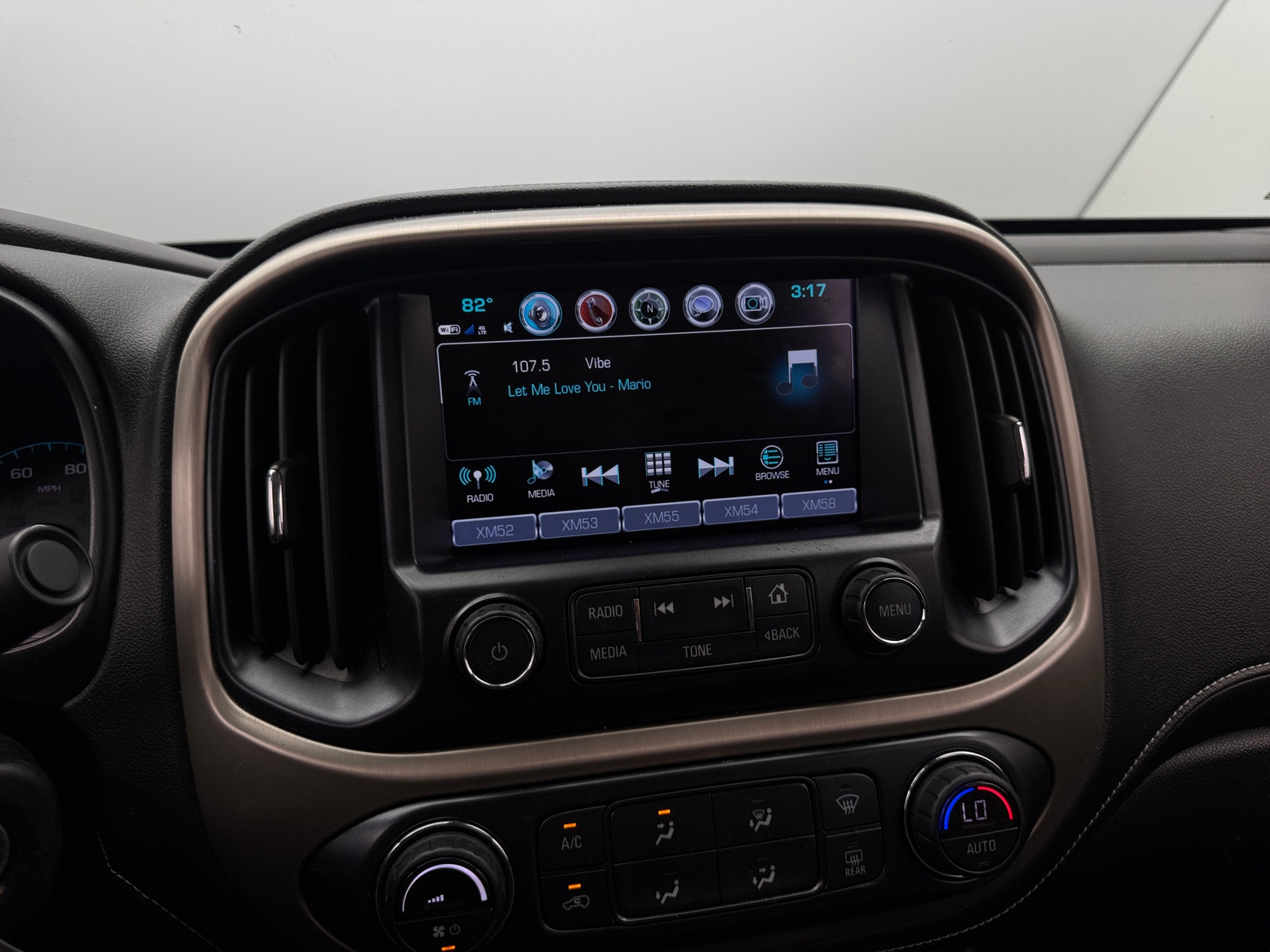 Thumbnail: 2018 GMC Canyon - 3
