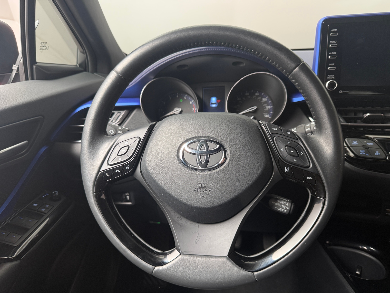 Thumbnail: 2021 Toyota C-HR - 5