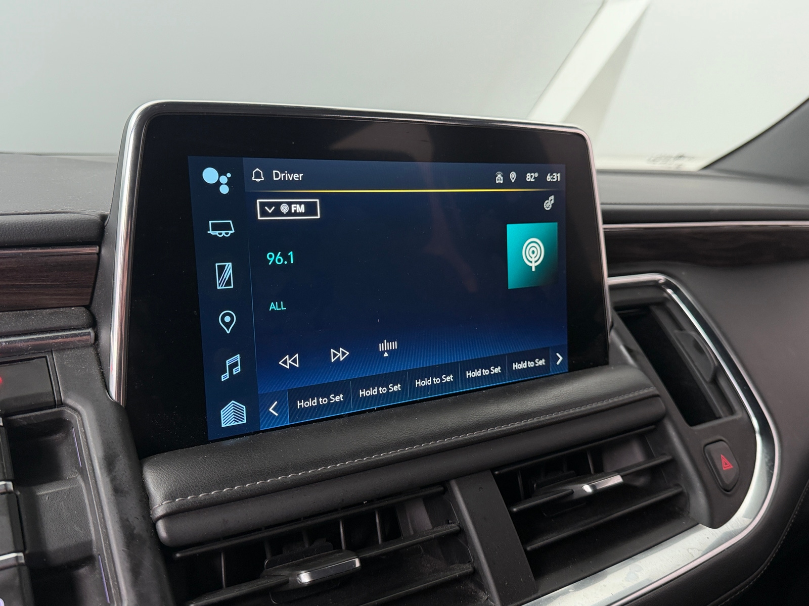 Thumbnail: 2023 Chevrolet Suburban - 3