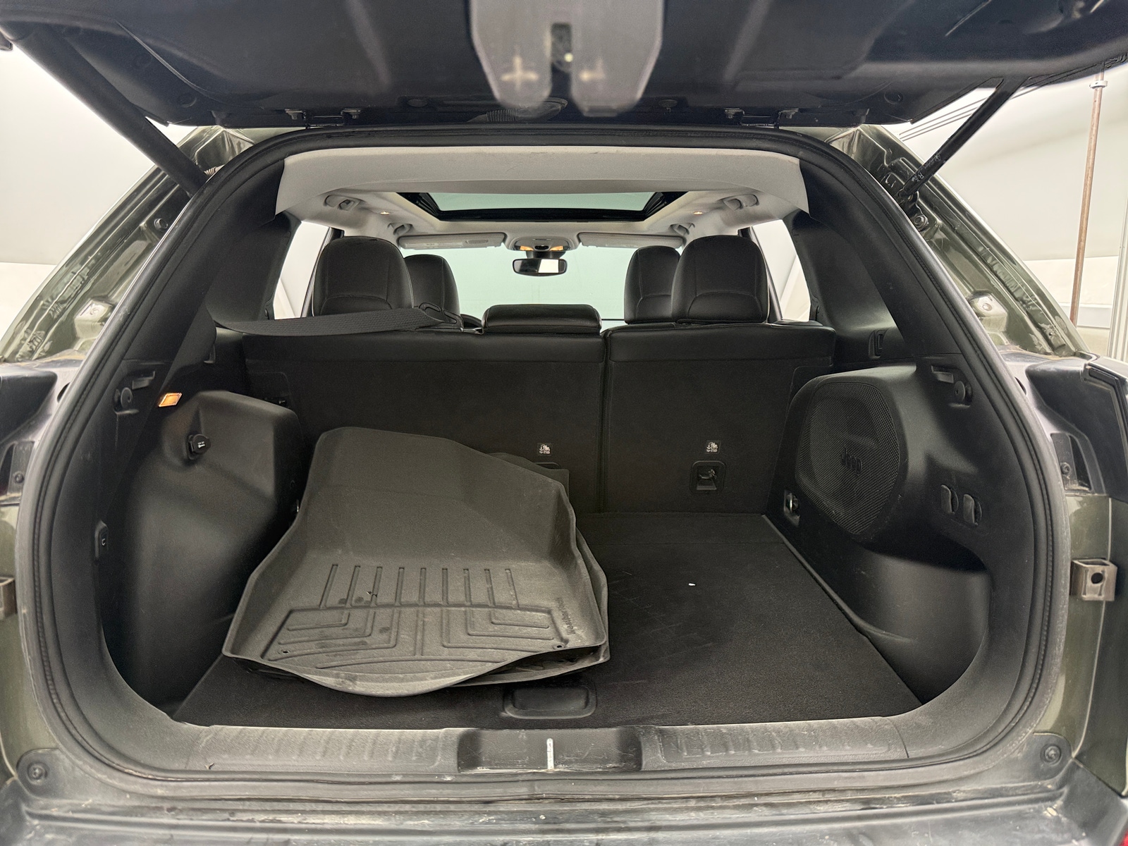 Thumbnail: 2021 Jeep Cherokee - 6