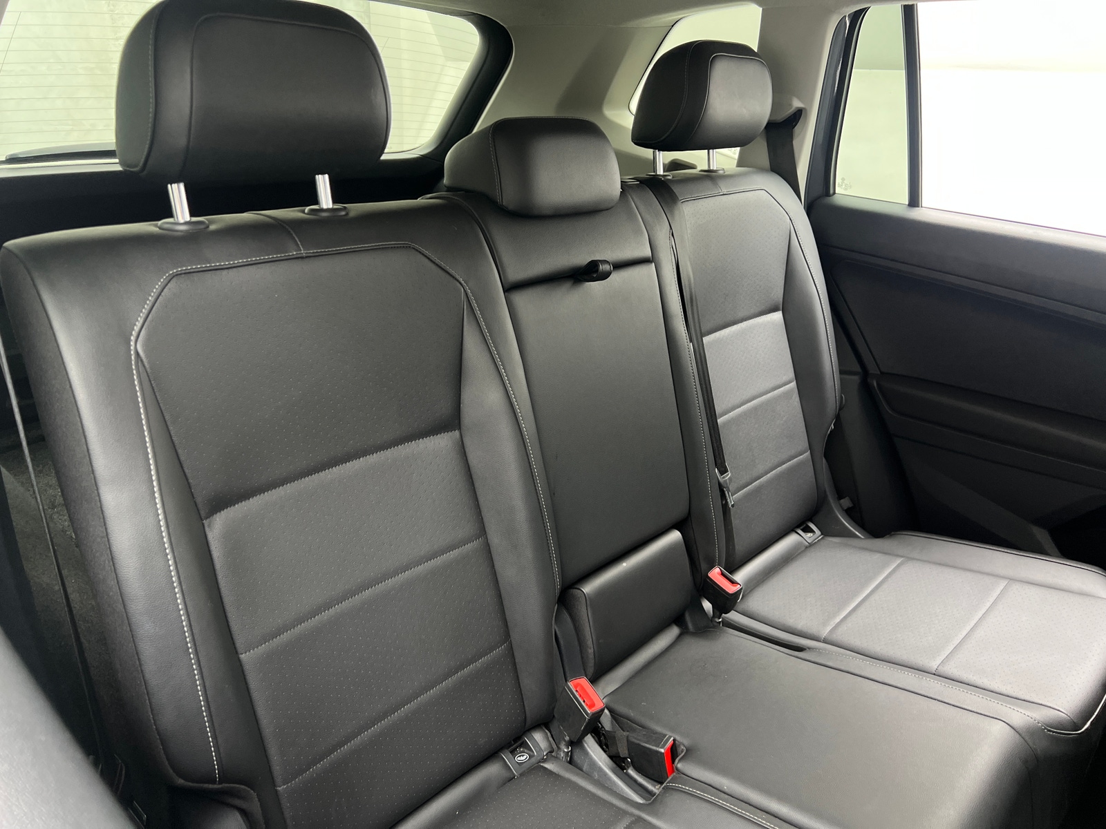 Thumbnail: 2018 Volkswagen Tiguan - 6