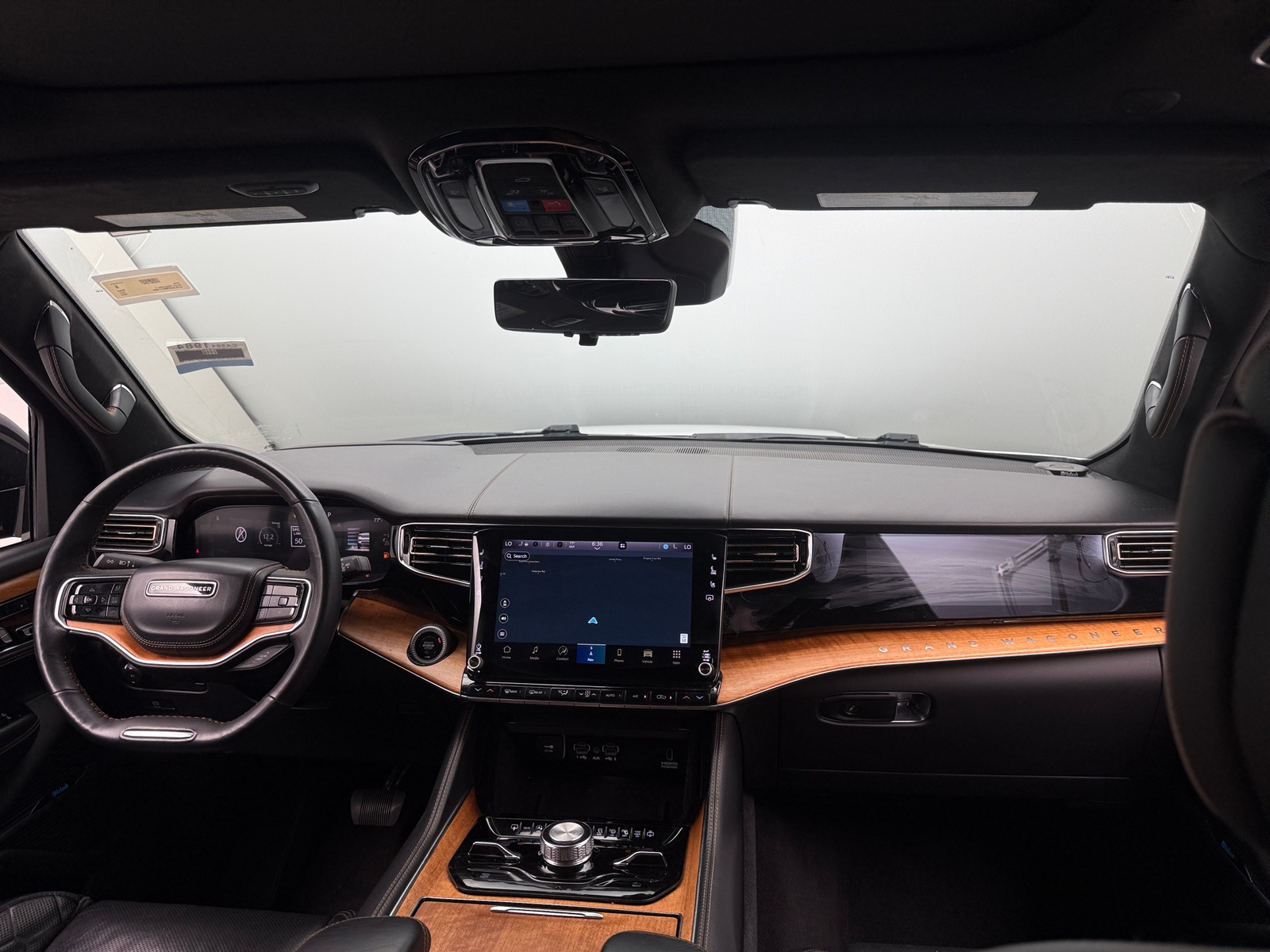Thumbnail: 2024 Jeep Grand Wagoneer L - 2