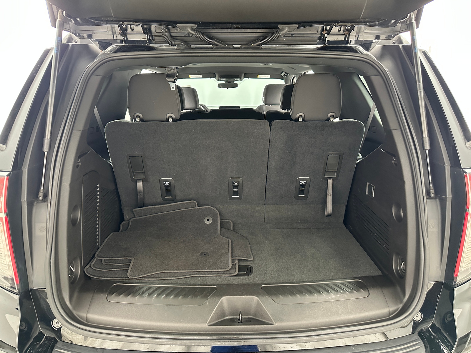 Thumbnail: 2021 Chevrolet Tahoe - 7