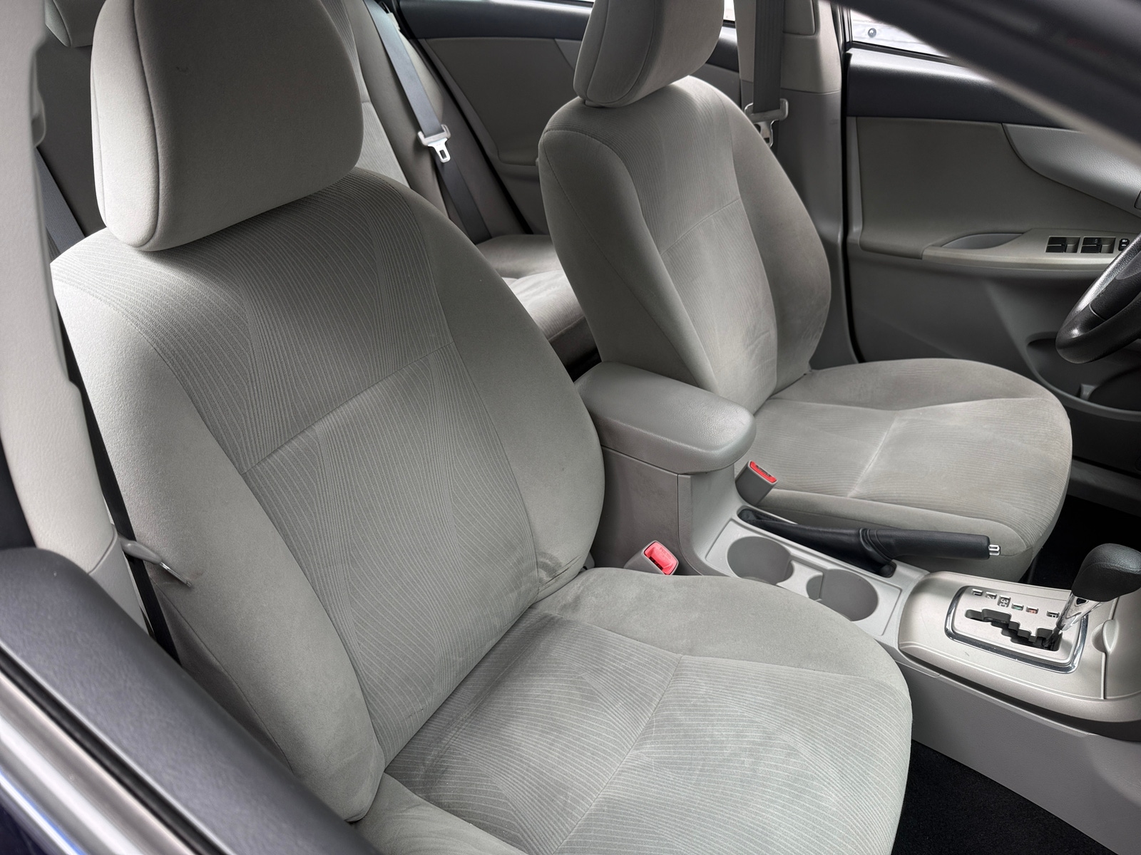 Thumbnail: 2011 Toyota Corolla - 2