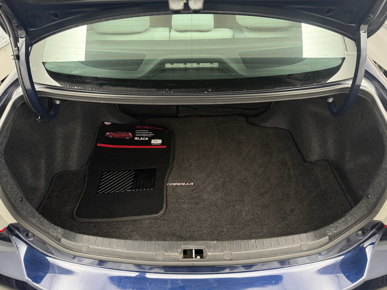 Thumbnail: 2011 Toyota Corolla - 7