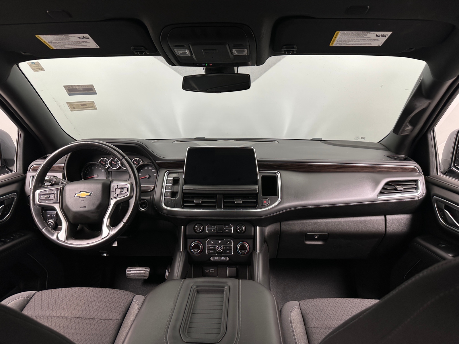 Thumbnail: 2021 Chevrolet Tahoe - 3