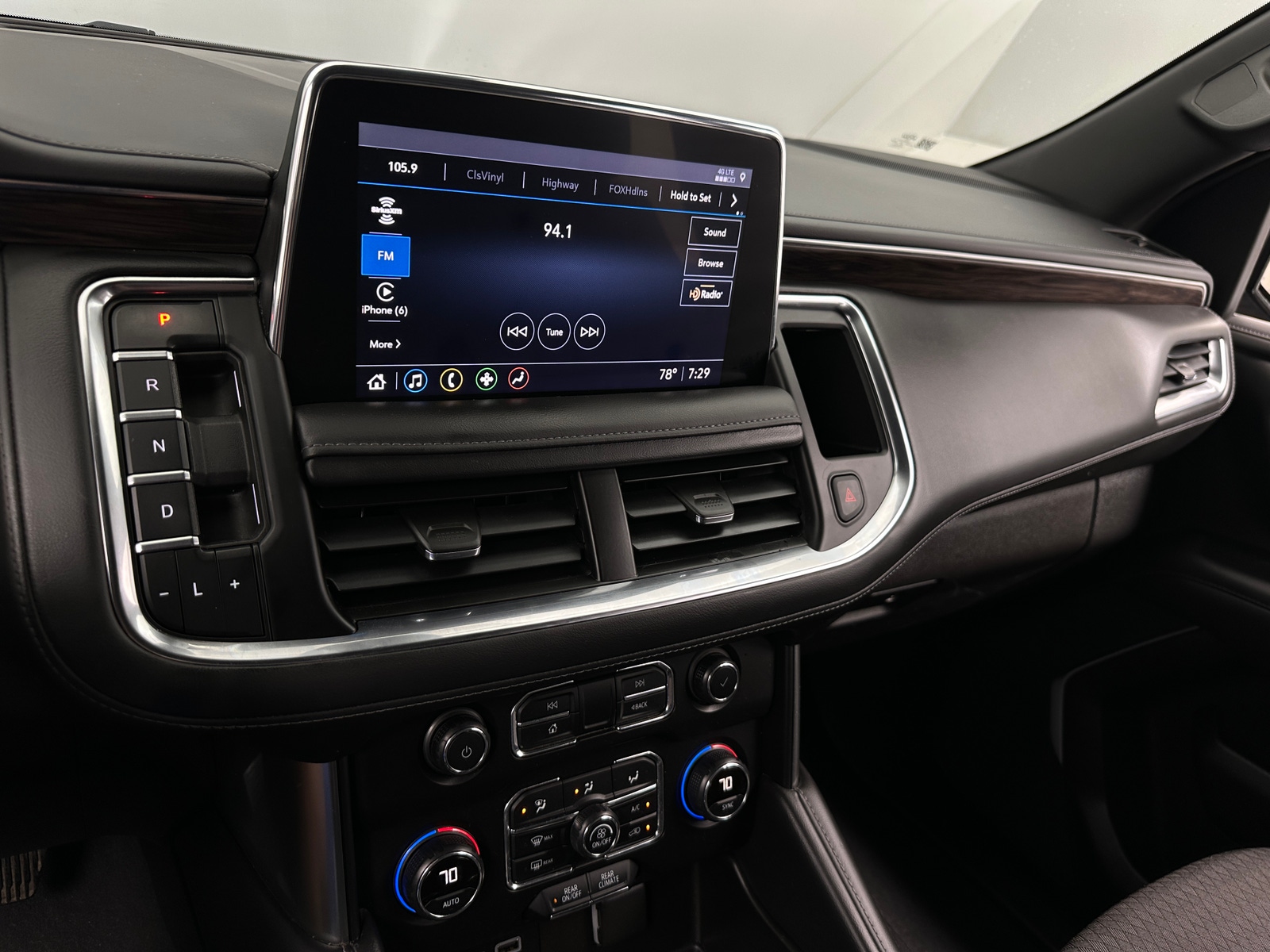 Thumbnail: 2021 Chevrolet Tahoe - 4