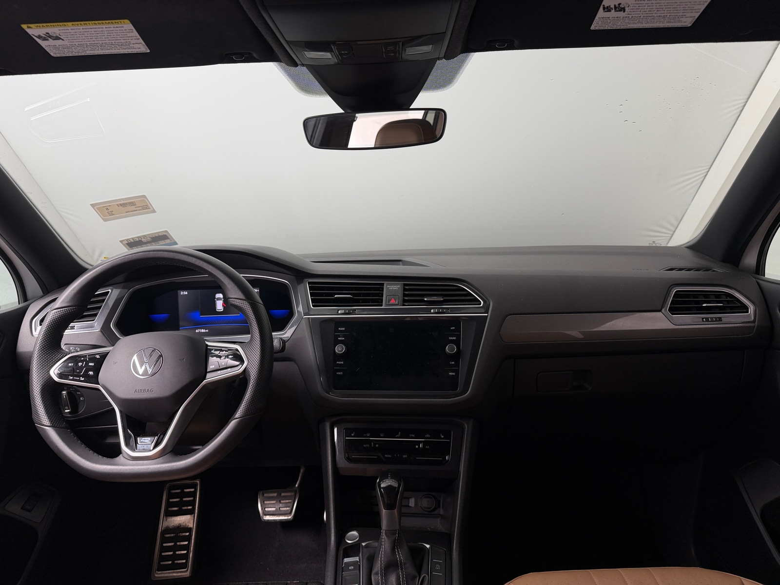 Thumbnail: 2022 Volkswagen Tiguan - 2