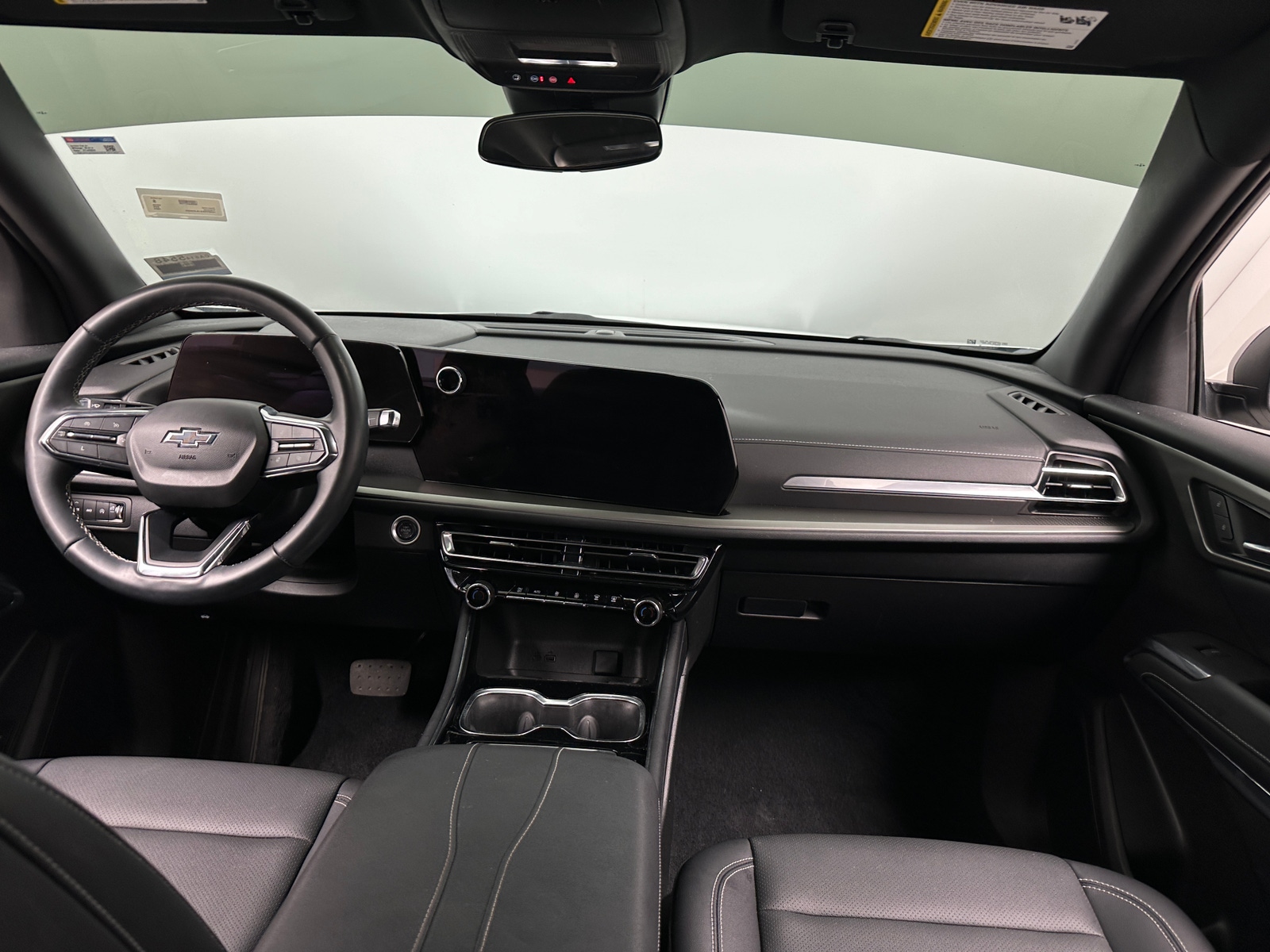 Thumbnail: 2024 Chevrolet Traverse - 2
