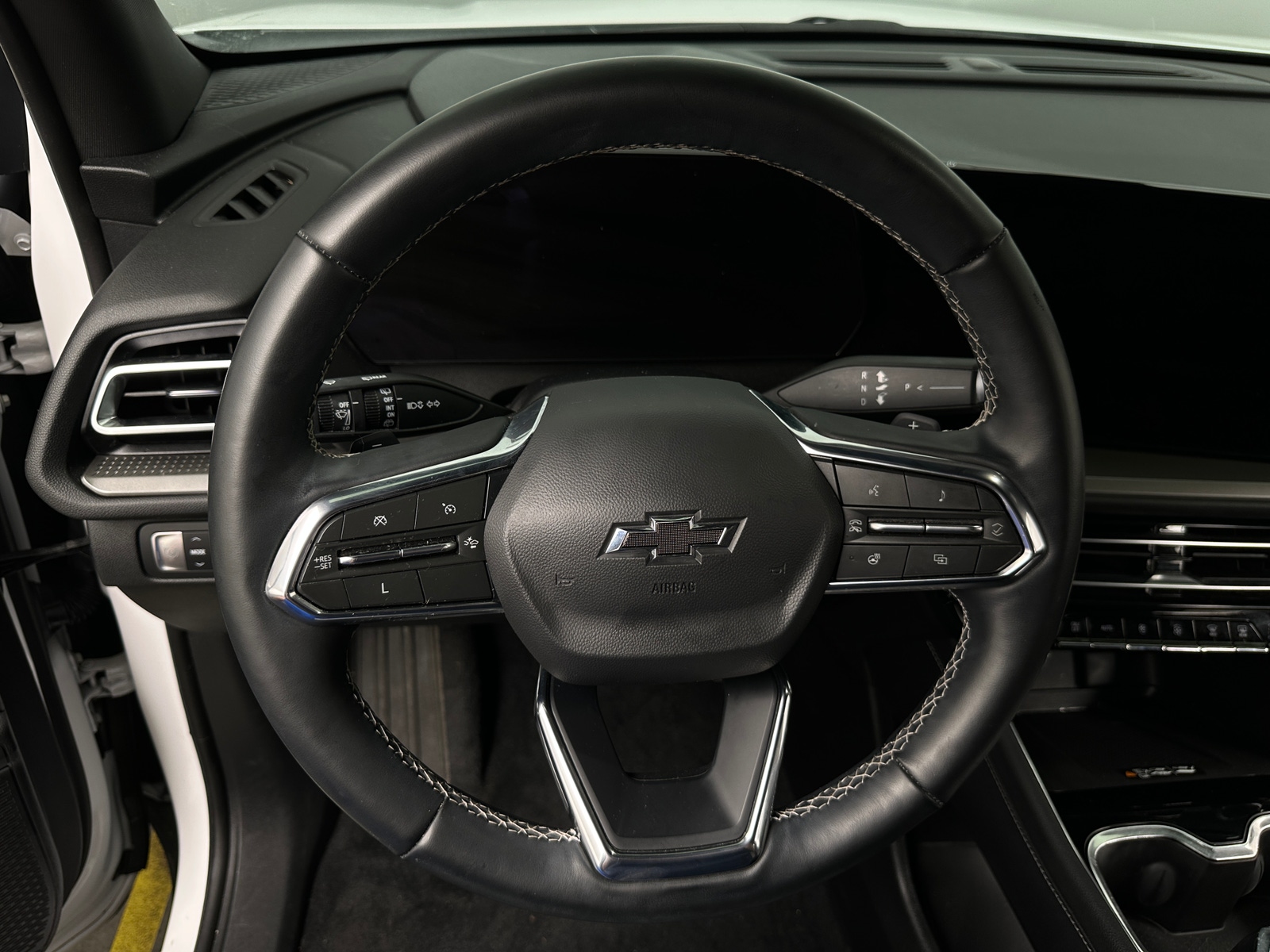 Thumbnail: 2024 Chevrolet Traverse - 4