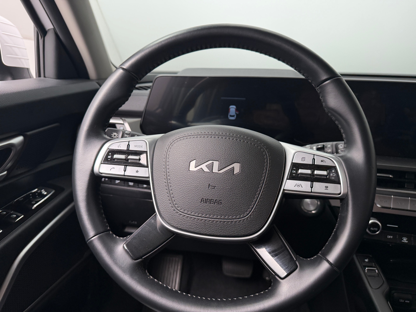 Thumbnail: 2025 Kia Telluride - 4