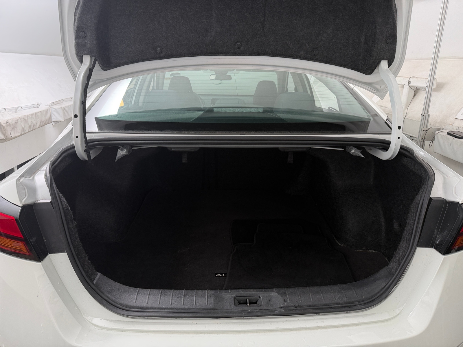 Thumbnail: 2023 Nissan Altima - 7