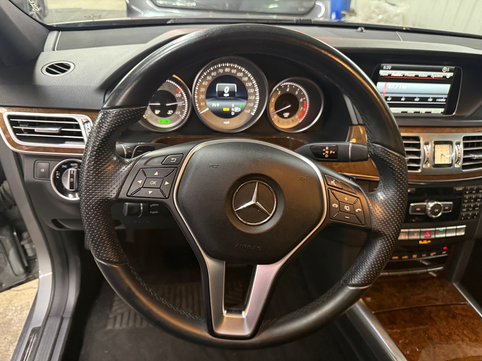 Thumbnail: 2014 Mercedes-Benz E-Class - 4
