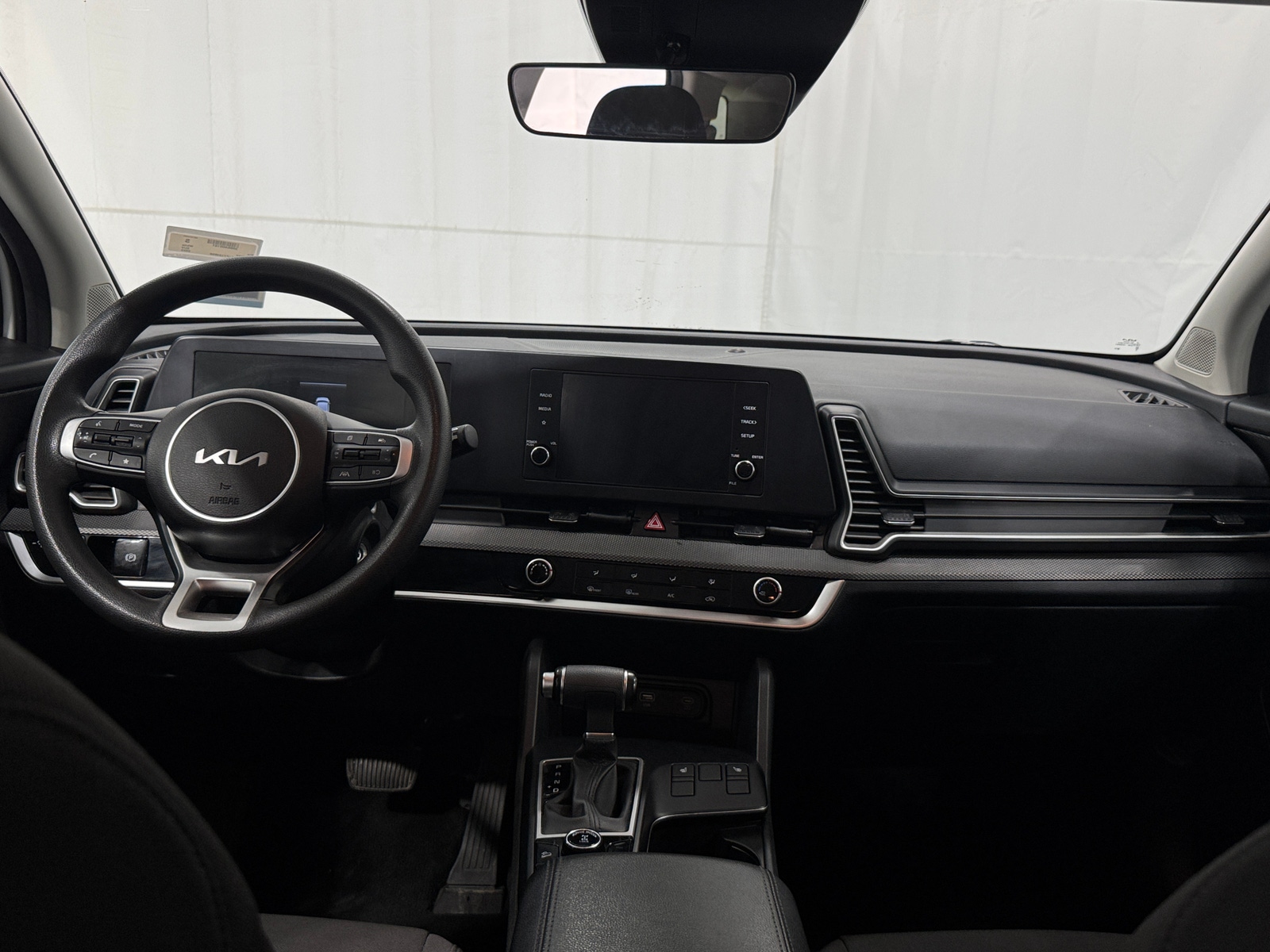 Thumbnail: 2023 Kia Sportage - 3