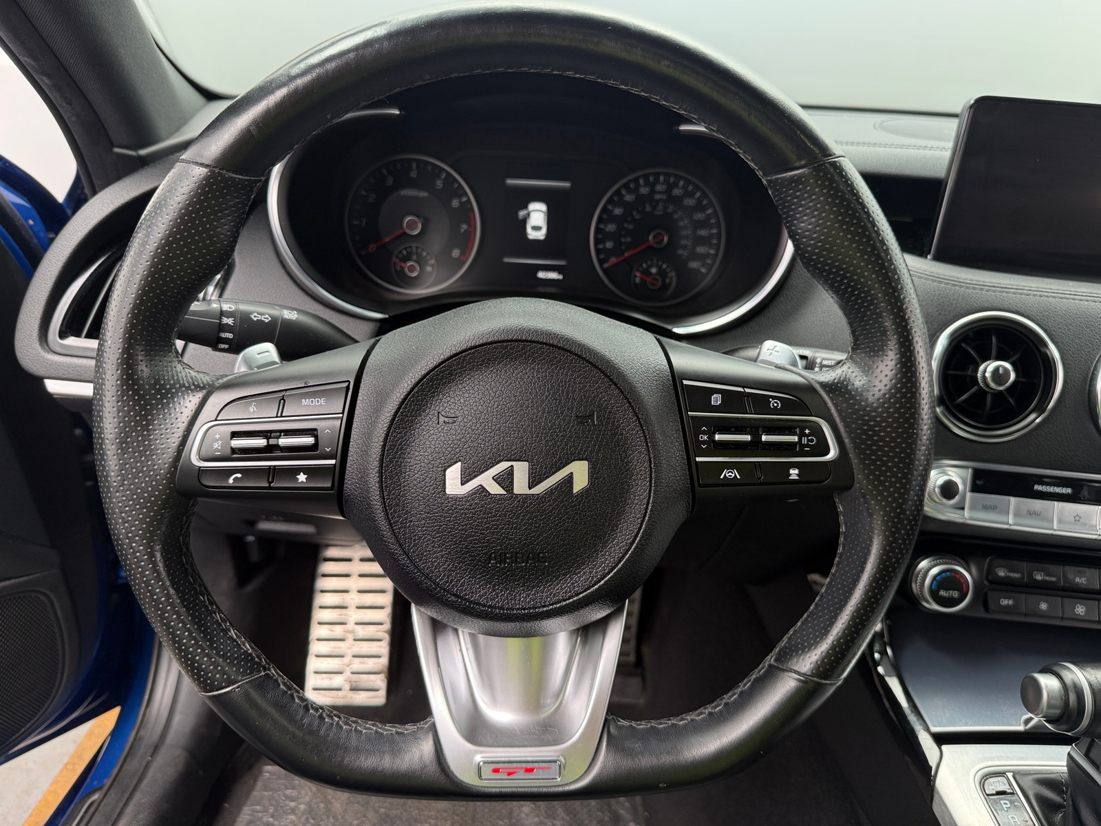 Thumbnail: 2022 Kia Stinger - 4