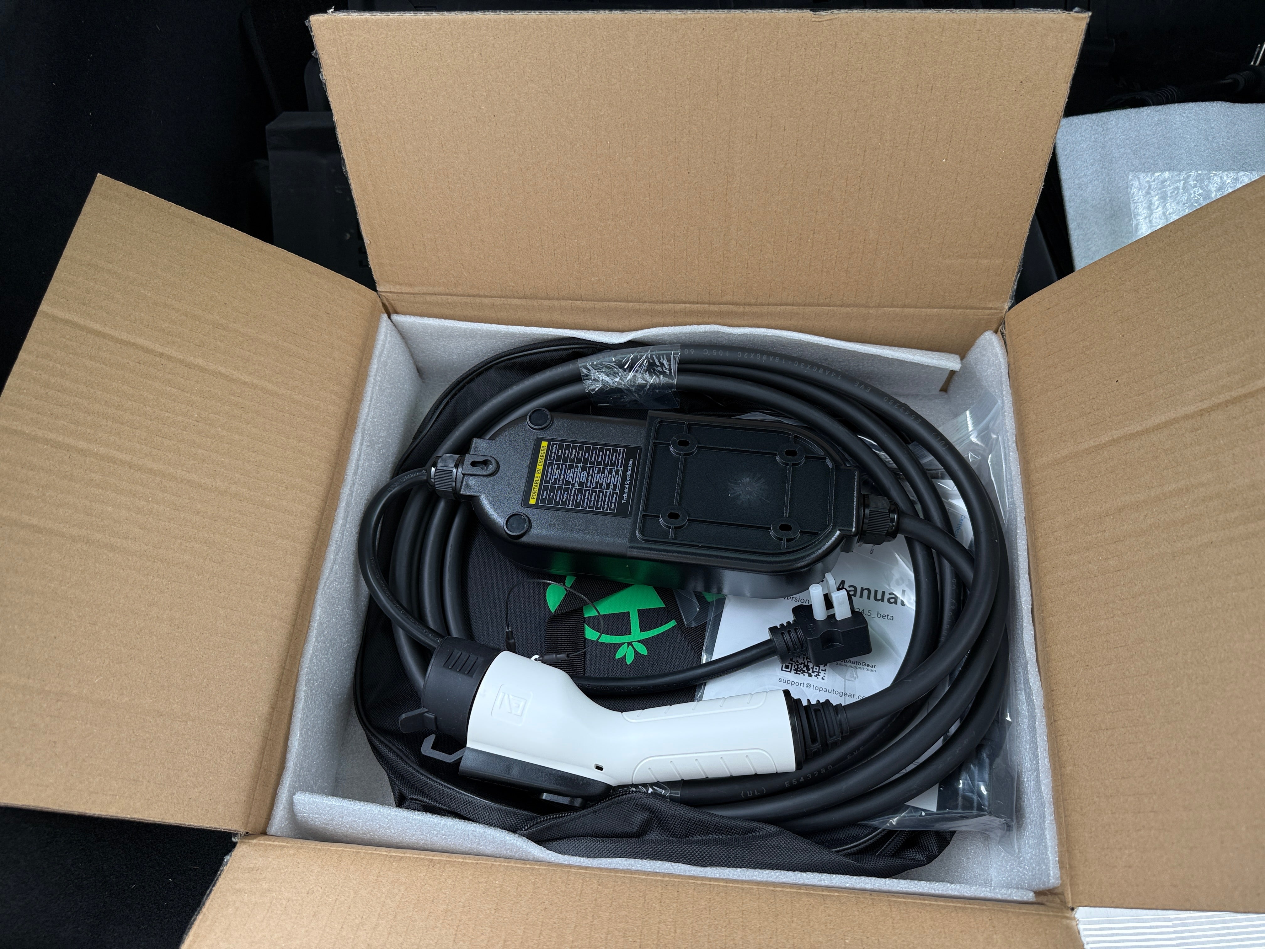 Used 2024 Cadillac LYRIQ Tech with VIN 1GYKPMRL0RZ141663 for sale in Auburn, WA