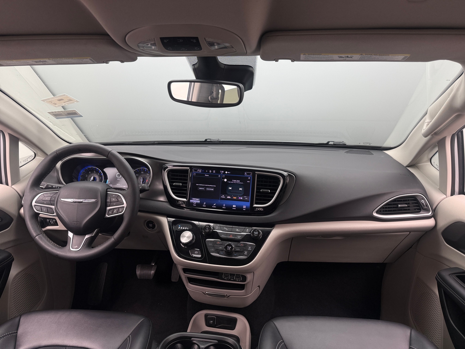 Thumbnail: 2024 Chrysler Pacifica - 2