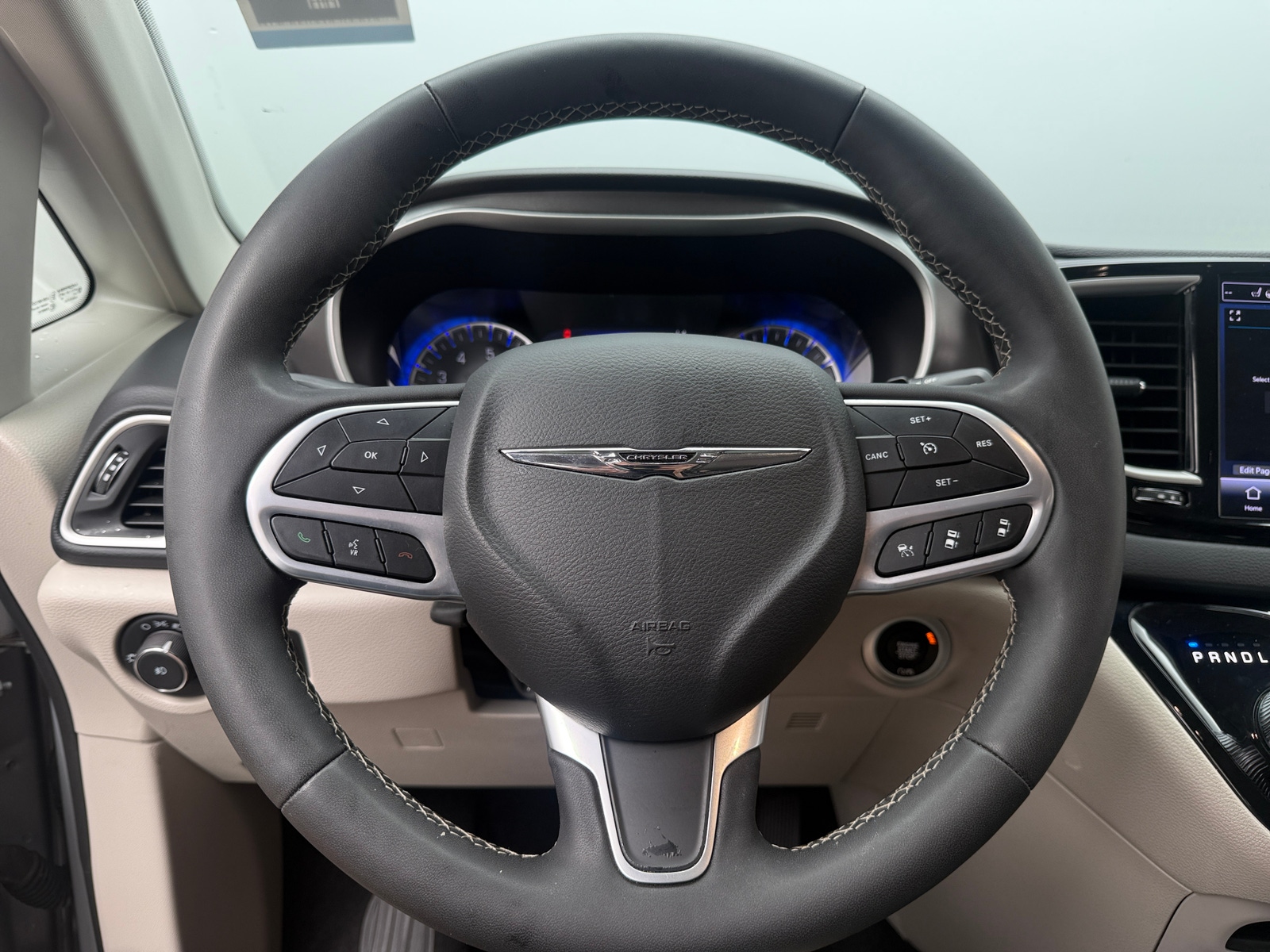 Thumbnail: 2024 Chrysler Pacifica - 4
