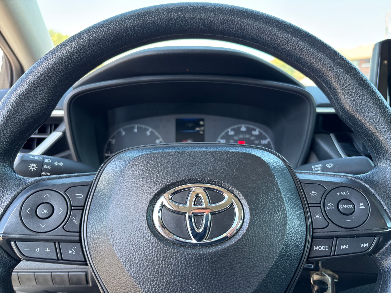 Thumbnail: 2025 Toyota Corolla - 5