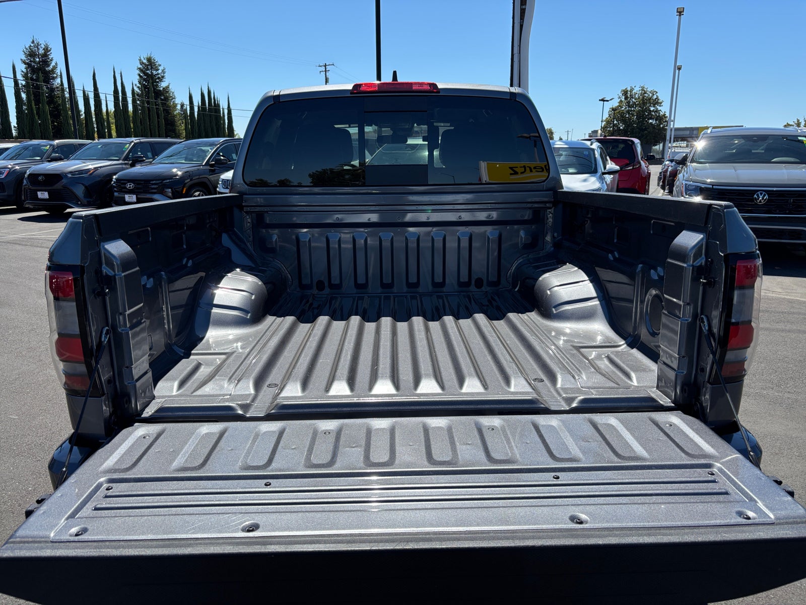 Thumbnail: 2026 Nissan Frontier - 6