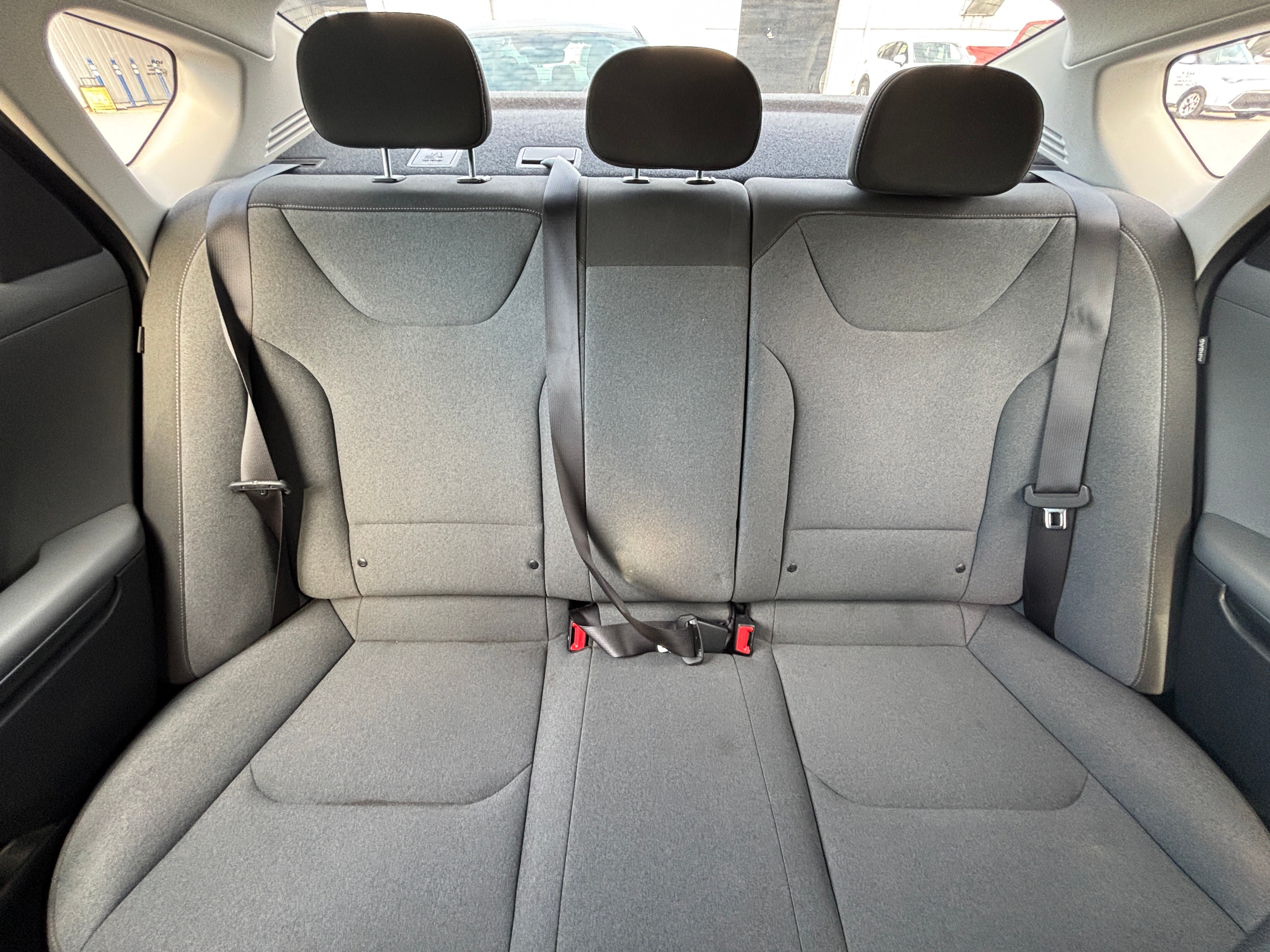 2025 Kia K4 LXS - Photo 1