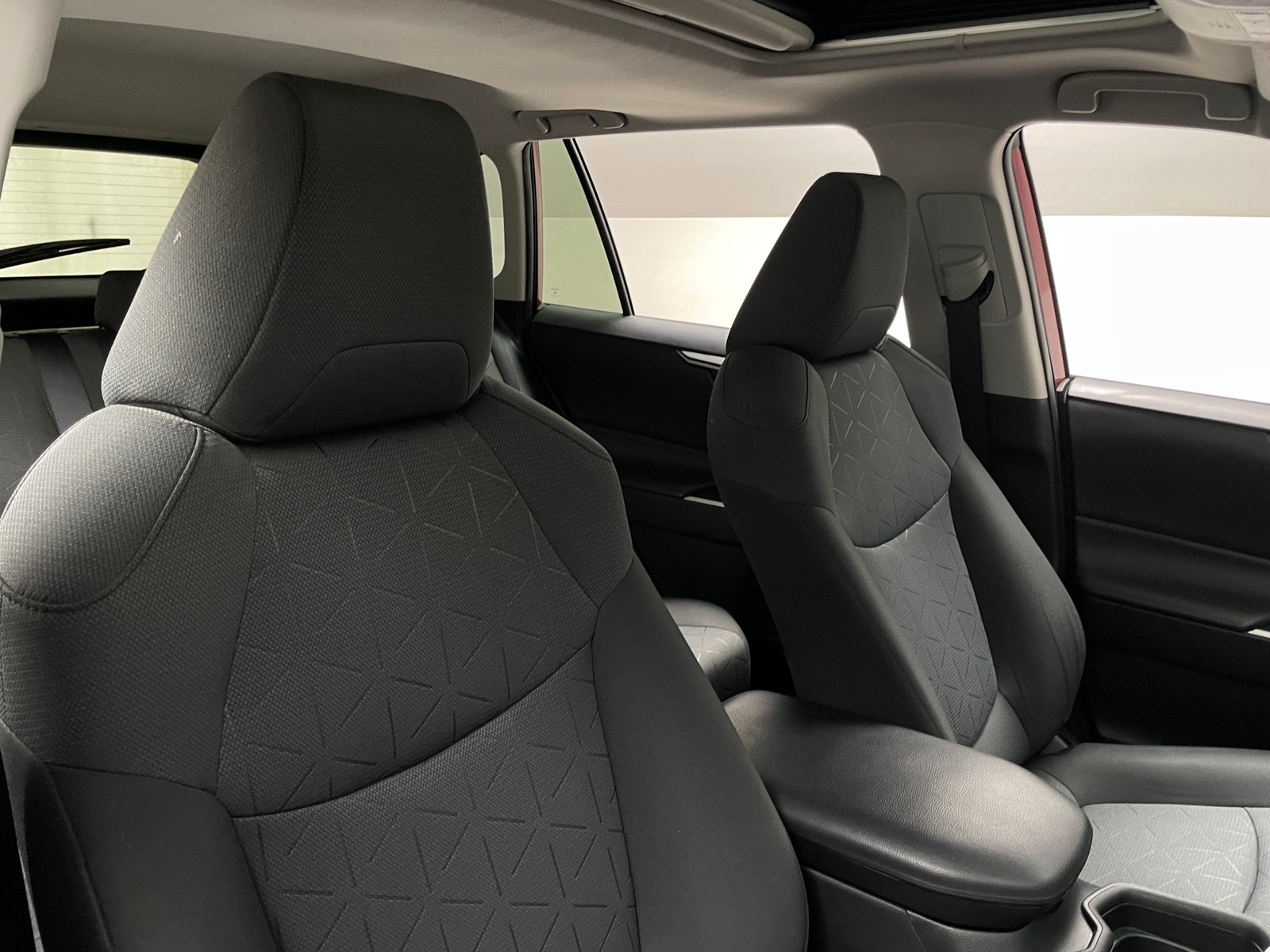 Thumbnail: 2020 Toyota RAV4 - 2