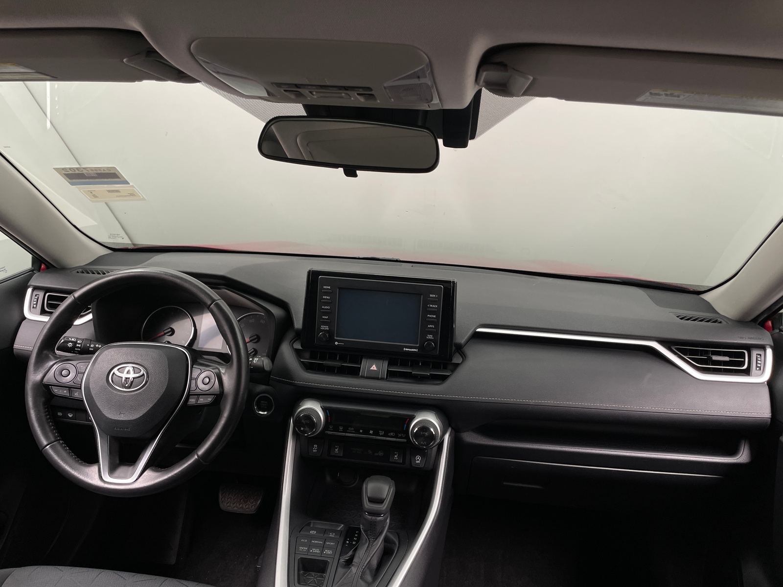 Thumbnail: 2020 Toyota RAV4 - 3