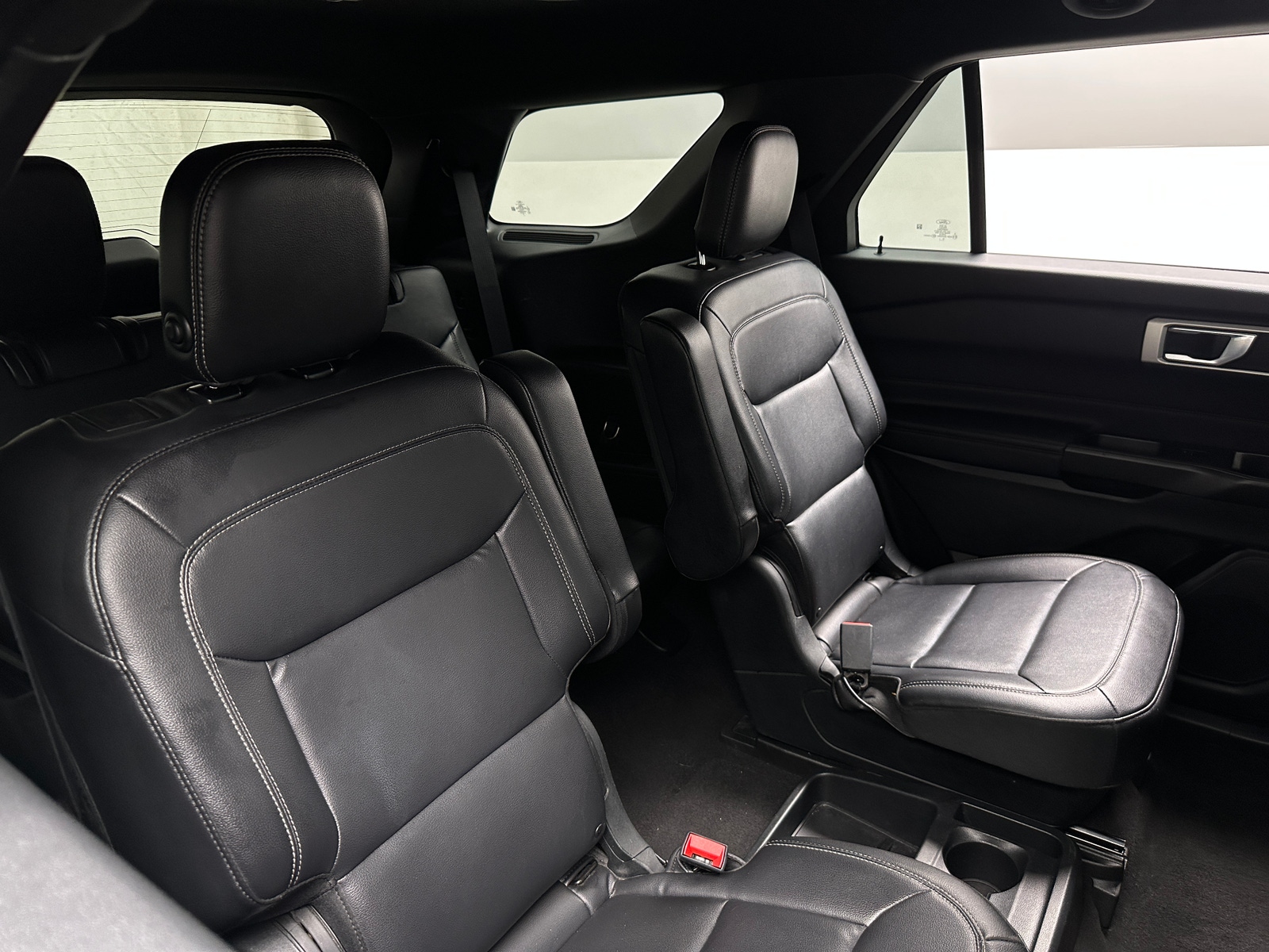 Thumbnail: 2020 Ford Explorer - 5