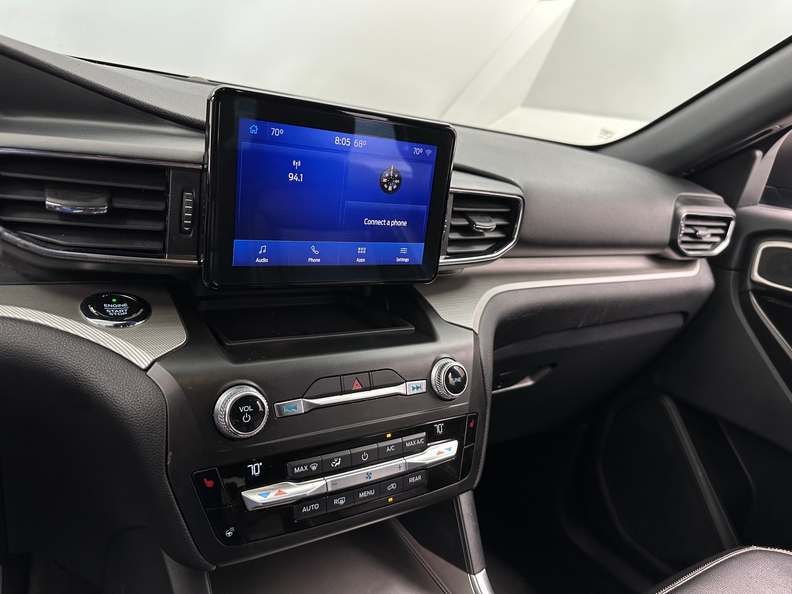 Thumbnail: 2020 Ford Explorer - 3