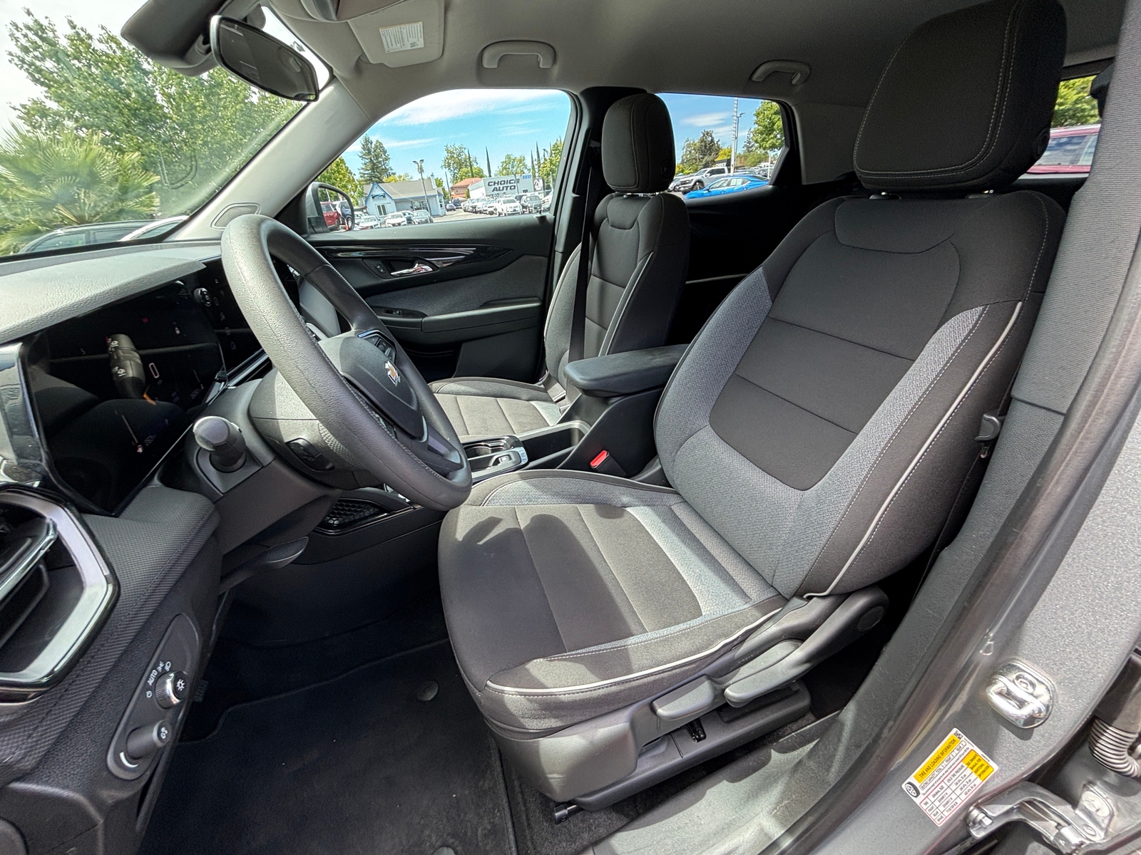 Thumbnail: 2025 Chevrolet TrailBlazer - 2