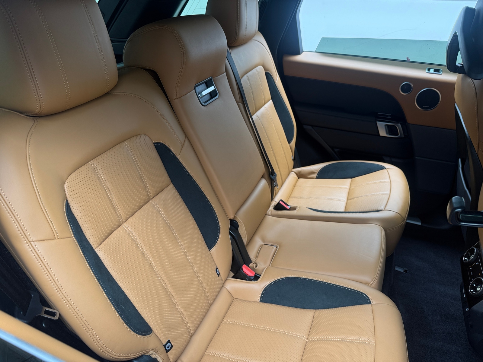 Thumbnail: 2020 Land Rover Range Rover Sport - 5