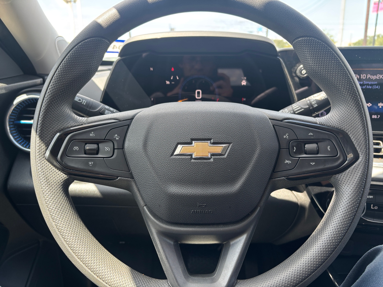 Thumbnail: 2025 Chevrolet Trax - 5