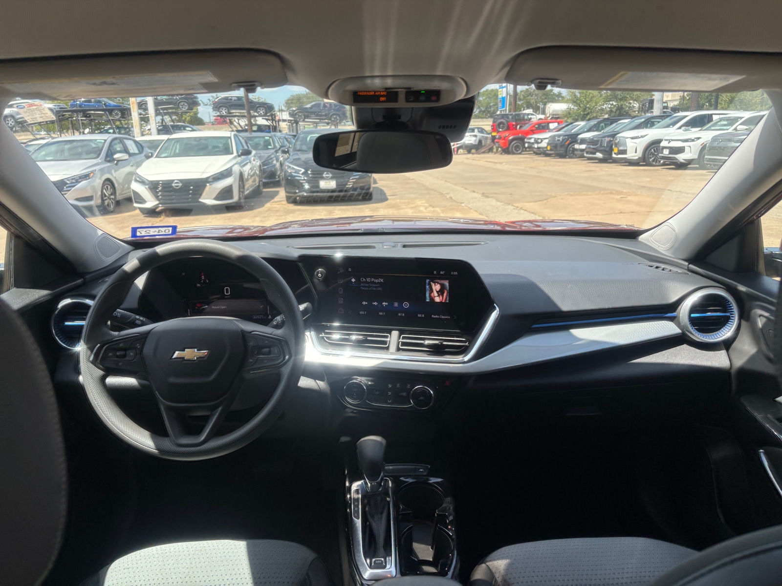 Thumbnail: 2025 Chevrolet Trax - 3