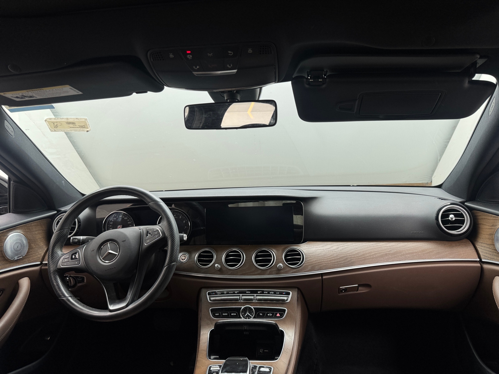 Thumbnail: 2018 Mercedes-Benz E-Class - 2