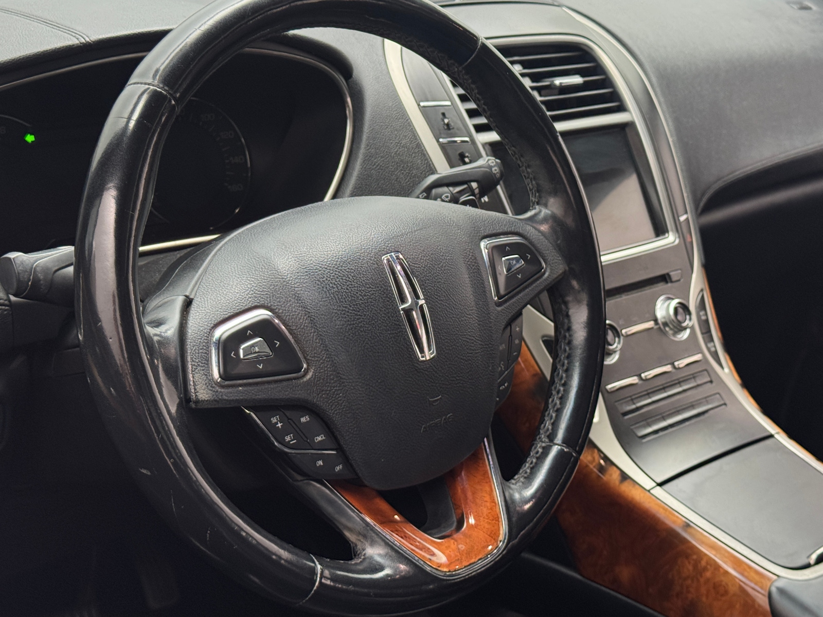 Thumbnail: 2018 Lincoln MKX - 4