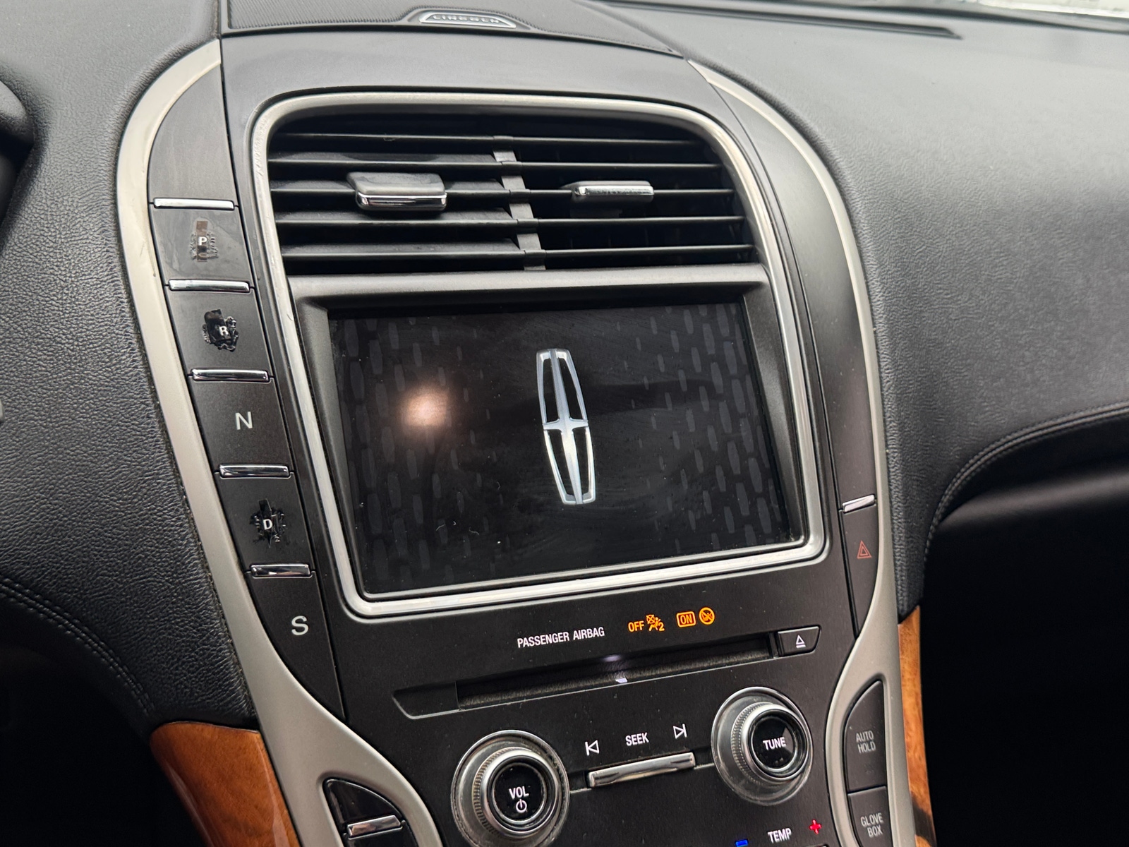 Thumbnail: 2018 Lincoln MKX - 3