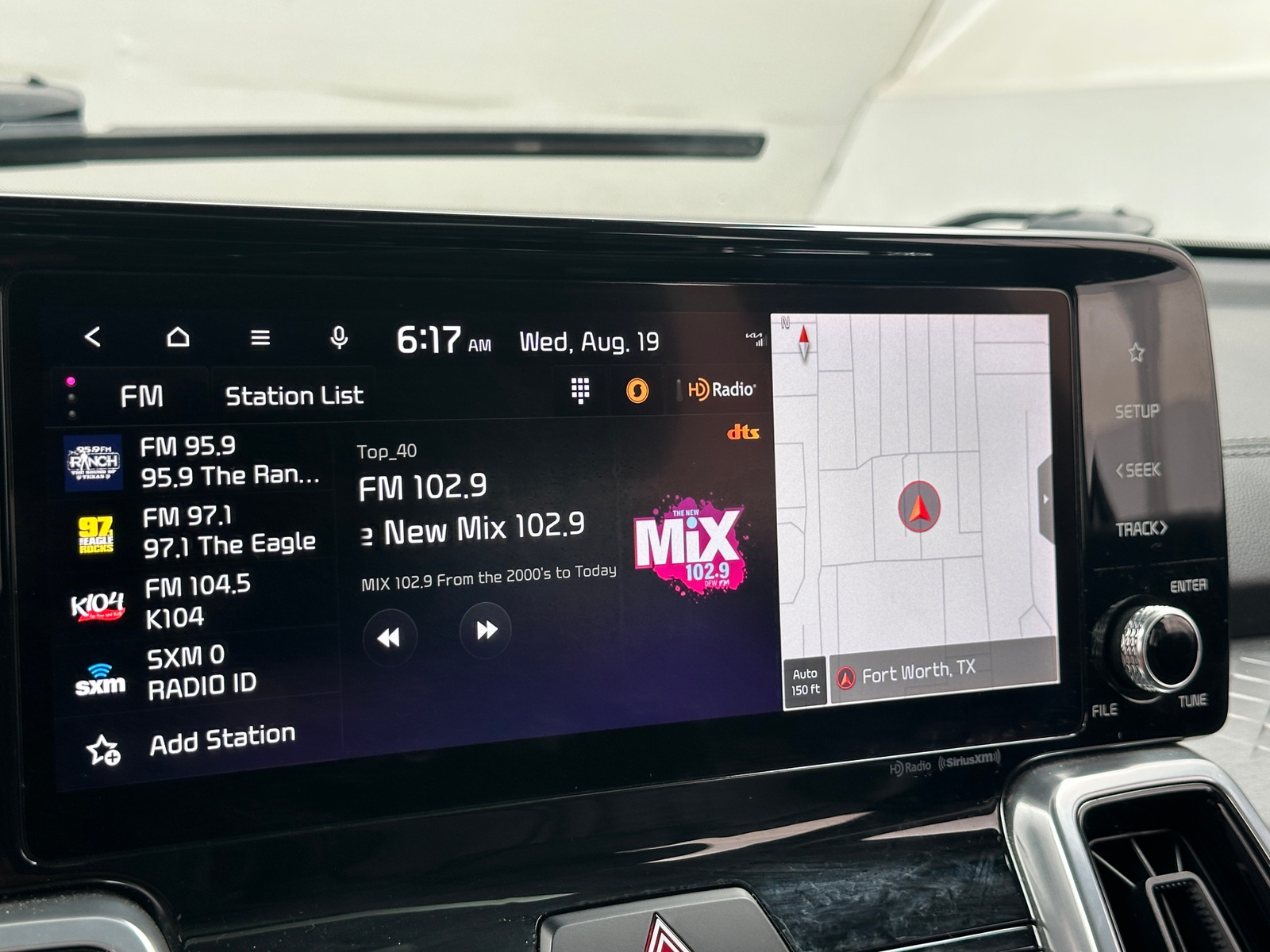 Thumbnail: 2023 Kia Sorento - 3